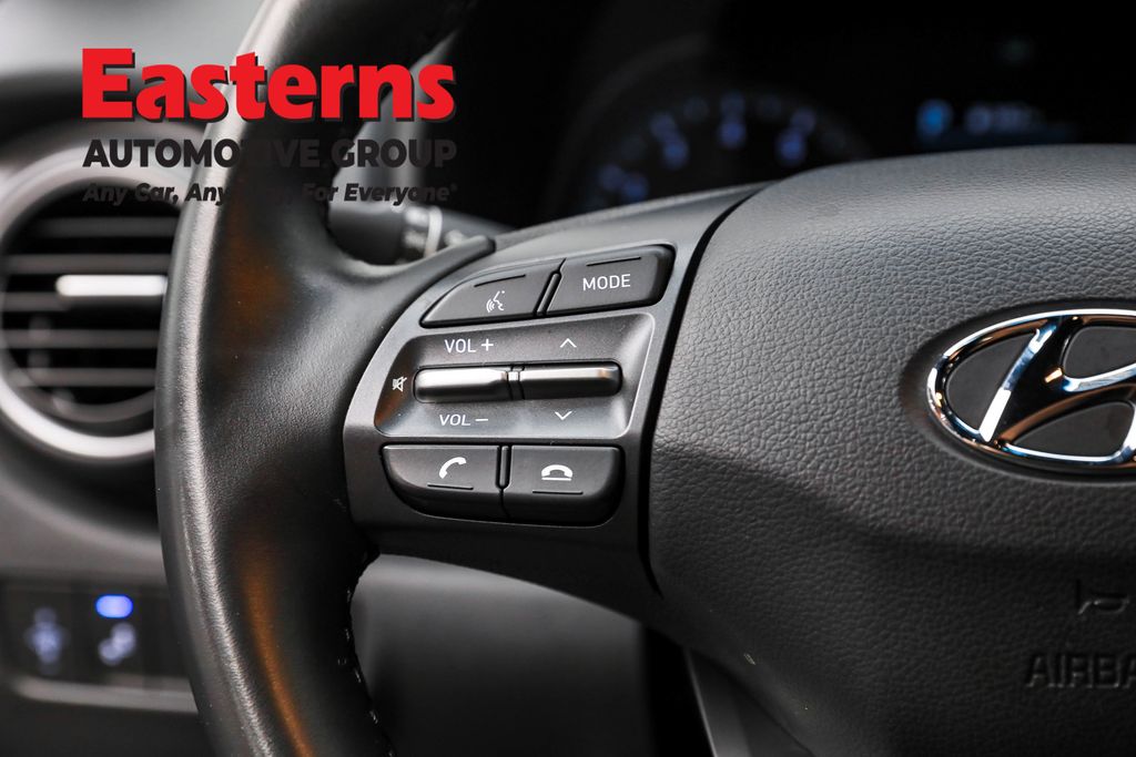 2021 Hyundai Kona SEL Plus photo 10