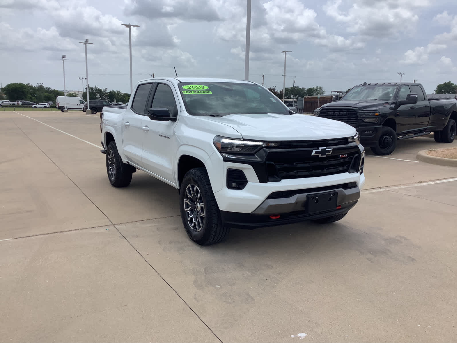 2024 Chevrolet Colorado Z71 photo 4