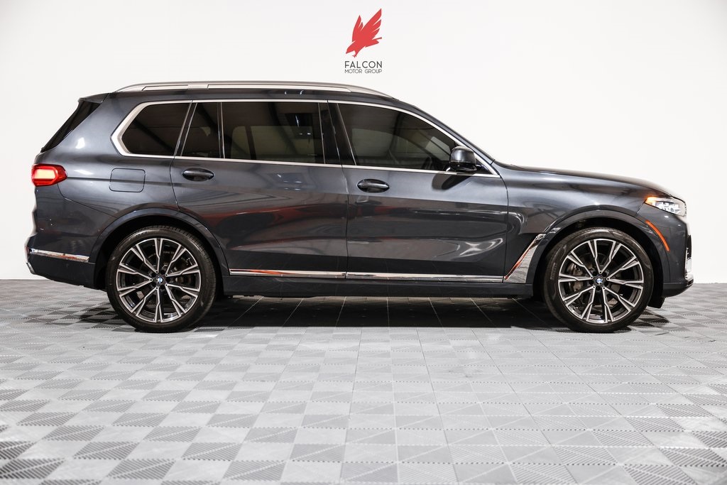 2019 BMW X7 40i's photo