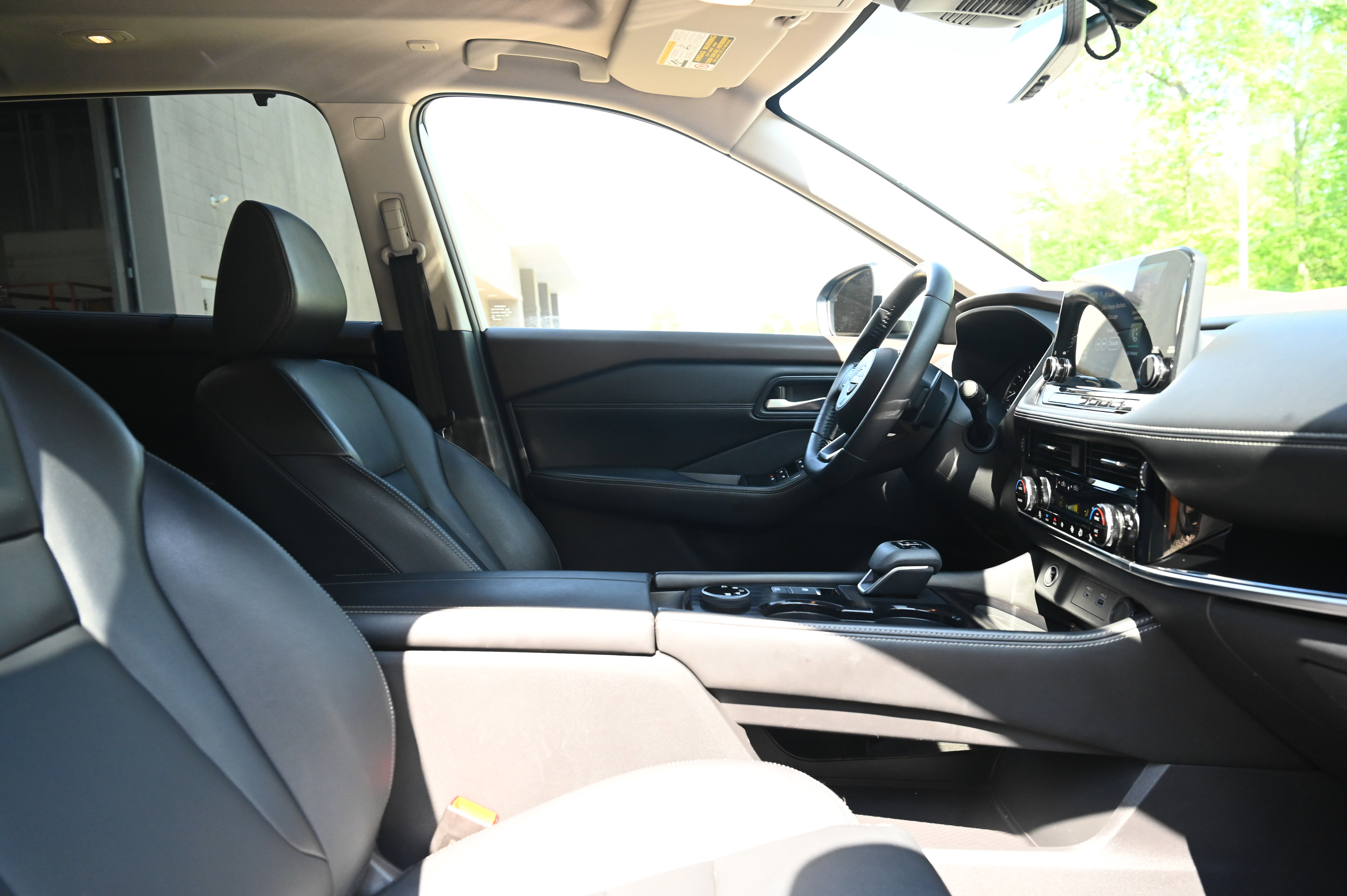 2022 Nissan Rogue SL photo 30