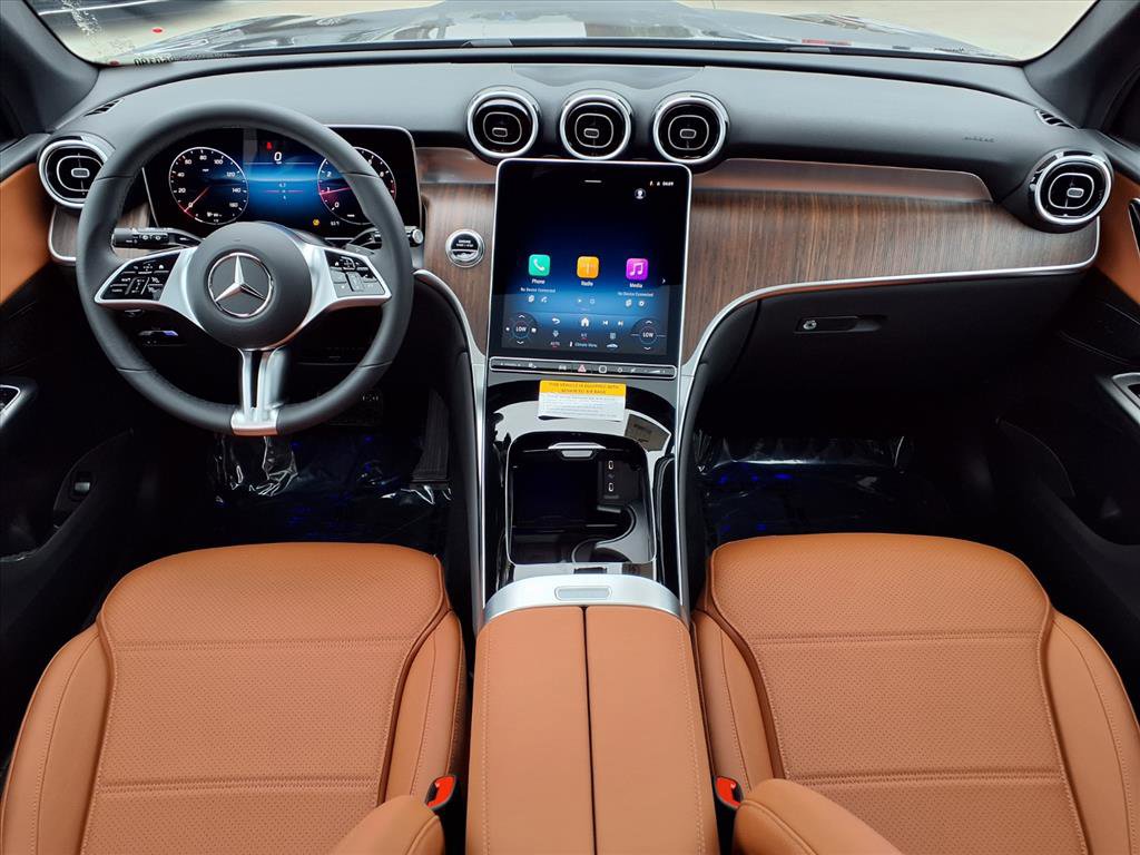 2026 Mercedes Benz GLC 300 photo 4