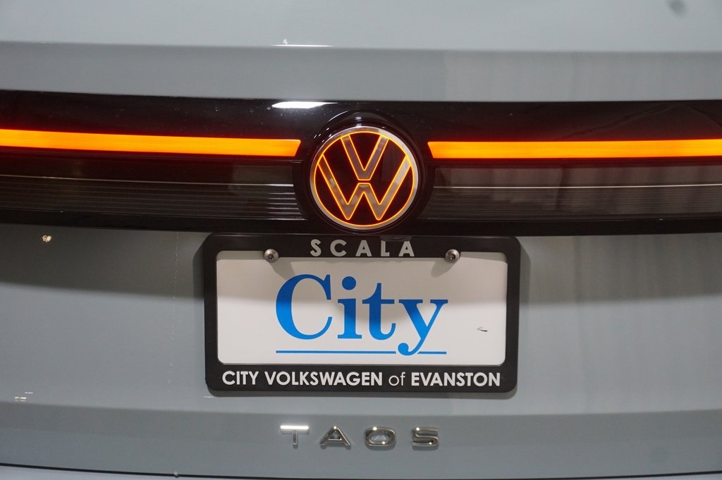 2025 Volkswagen Taos SEL photo 29