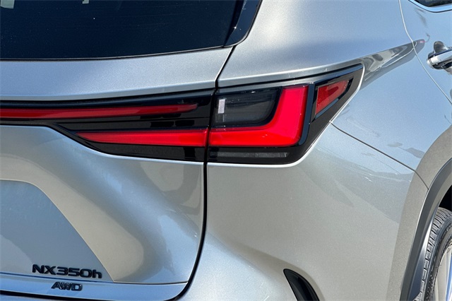 2026 Lexus NX 350h Luxury AWD photo 7
