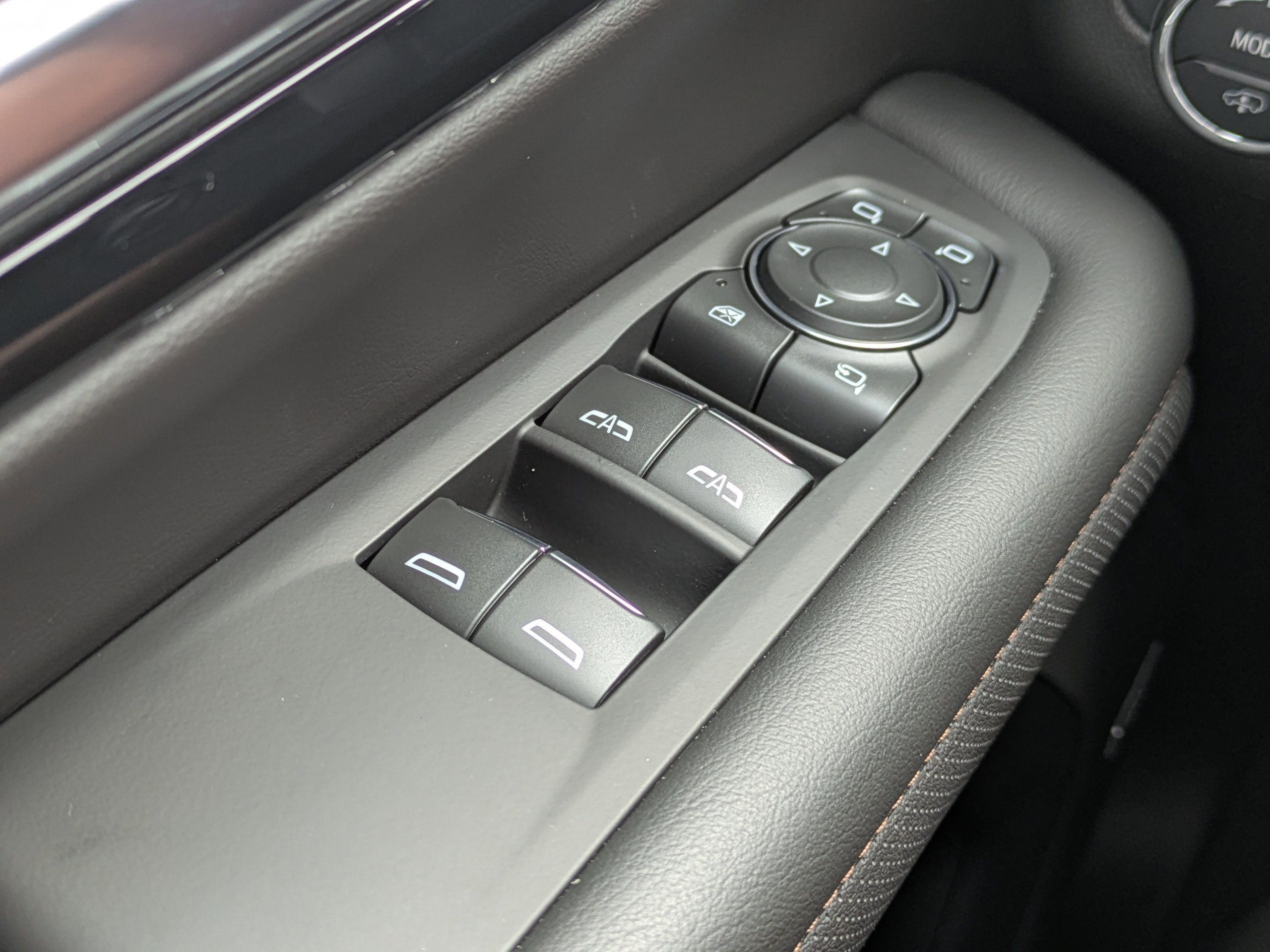 2025 Chevrolet Suburban High Country photo 24