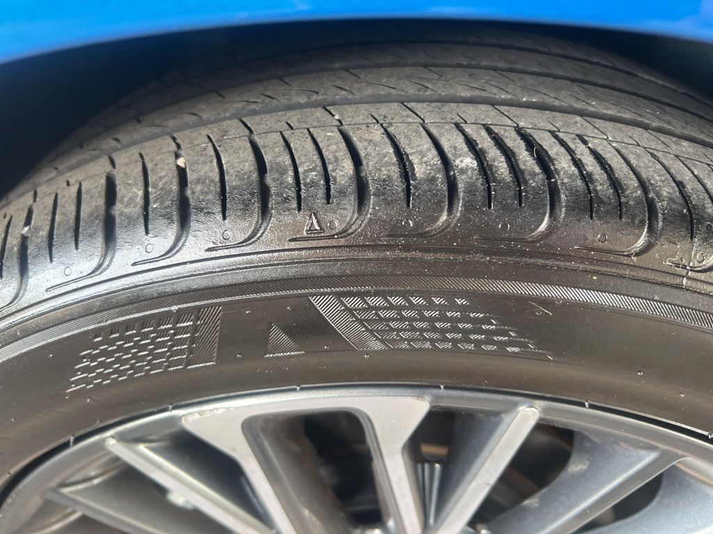 2023 Kia Forte GT-Line photo 37