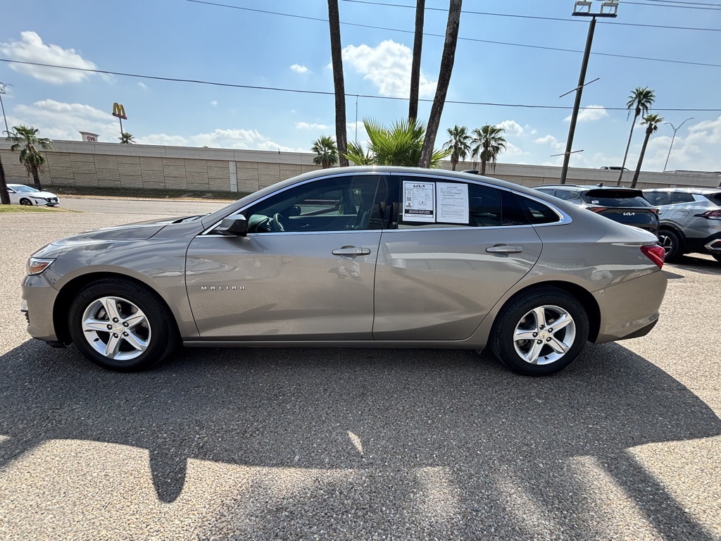 2023 Chevrolet Malibu LS photo 4