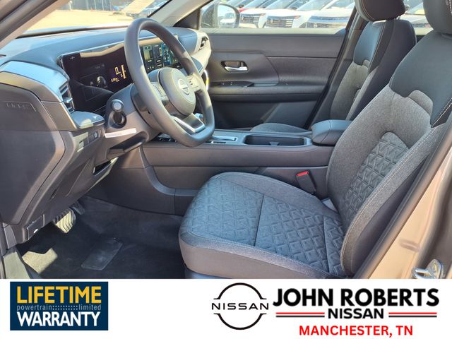 2026 Nissan Kicks SV photo 2