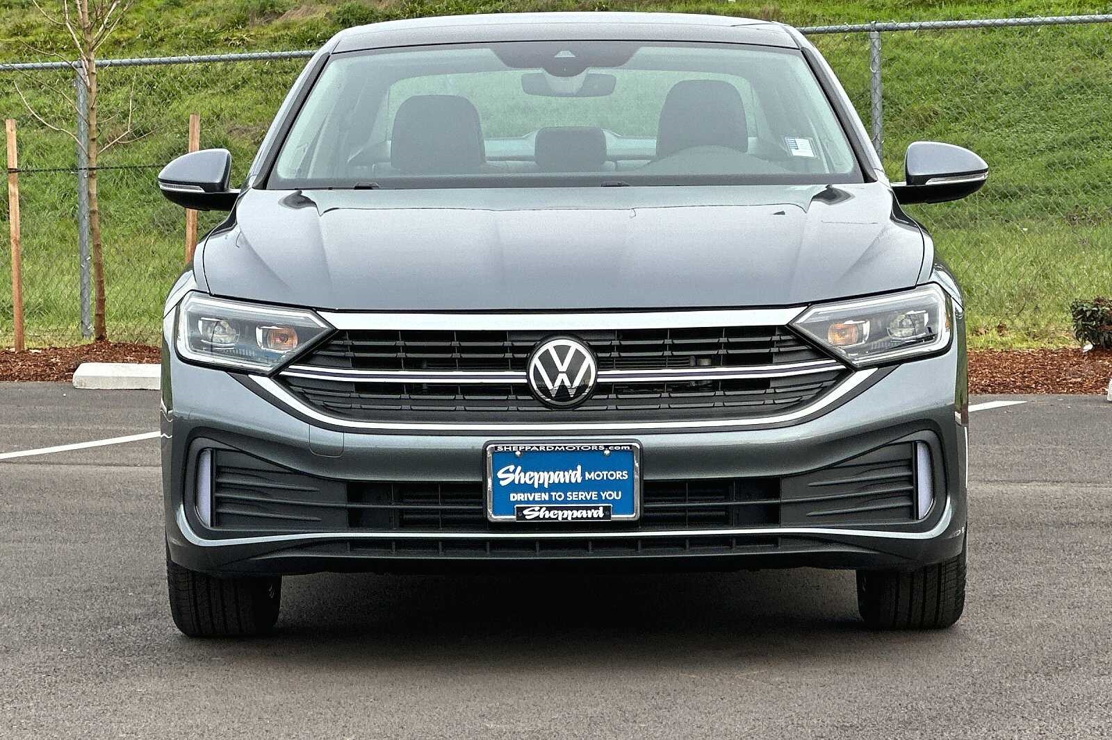 2024 Volkswagen Jetta 1.5T SEL photo 9