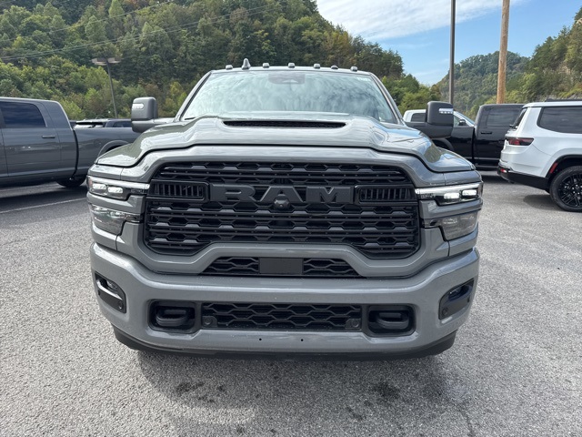 2026 Ram 2500 Limited photo 7