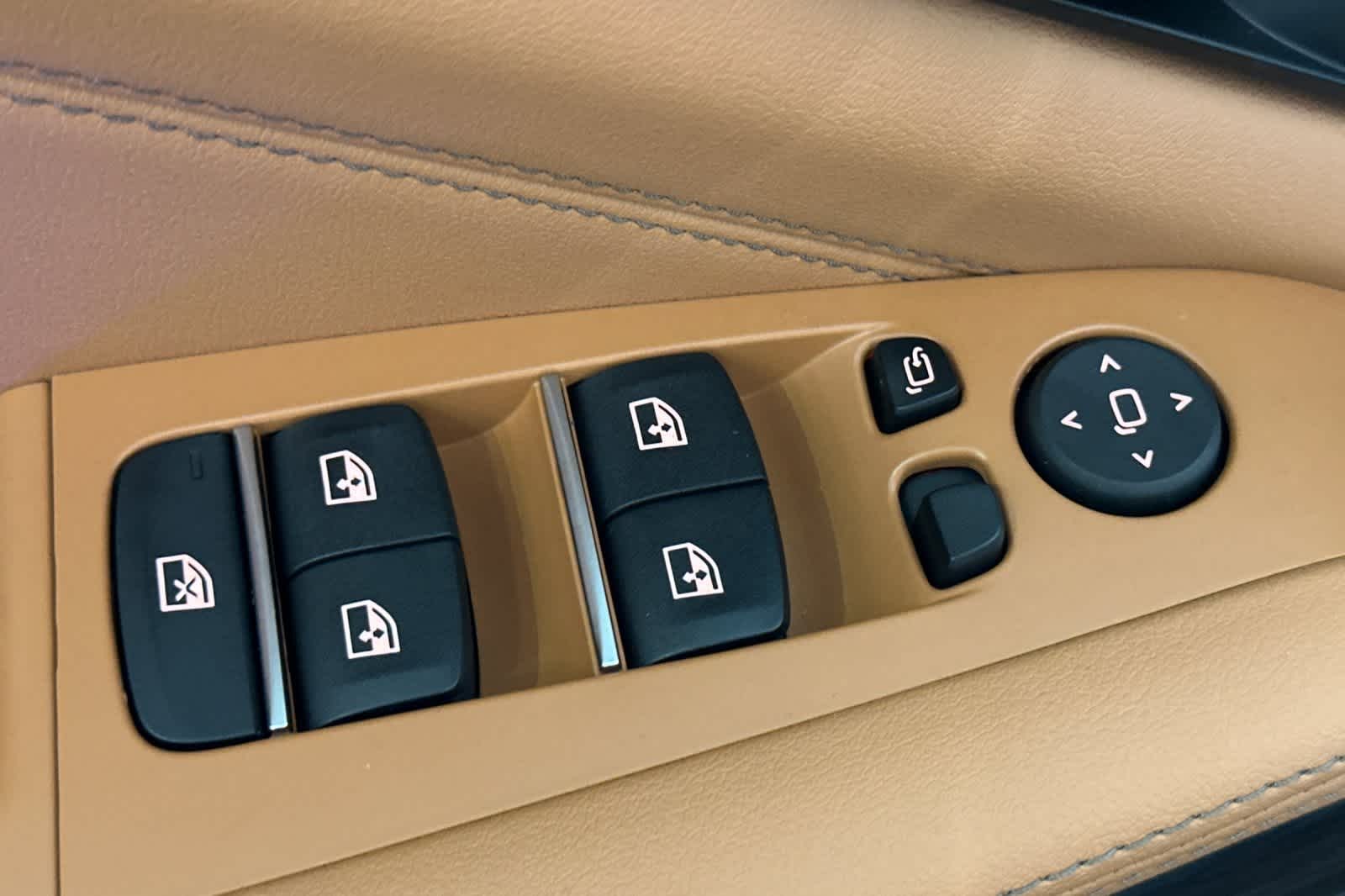 2026 Bmw X5 xDrive50e photo 12