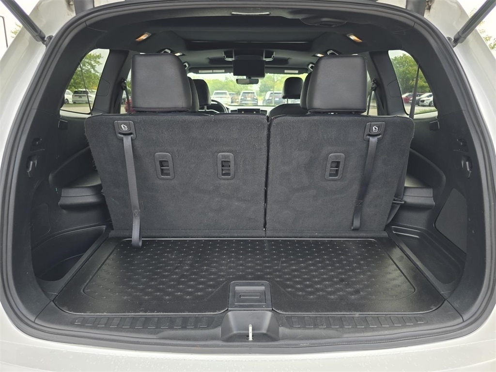 2021 Honda Pilot Black Edition photo 16