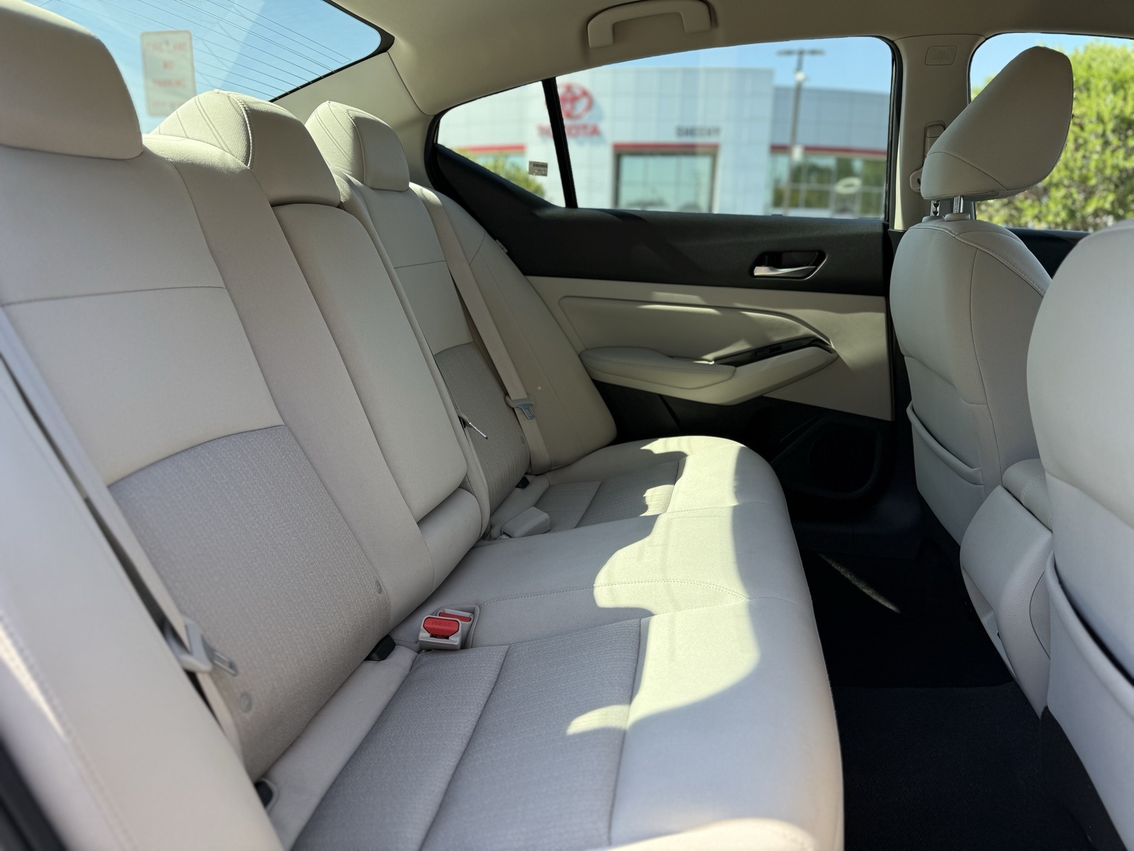 2021 Nissan Altima 2.5 SV photo 27
