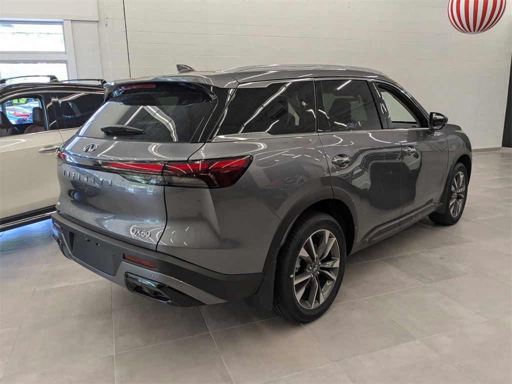 2025 Infiniti QX60 Luxe photo 4