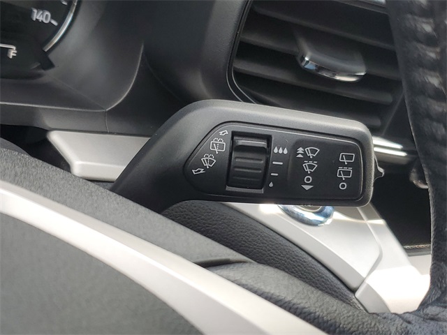 2021 Ford Explorer XLT photo 11
