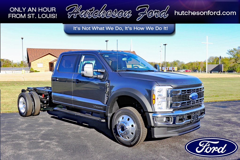 2026 Ford F-450 Super Duty Chassis Cab XLT's photo