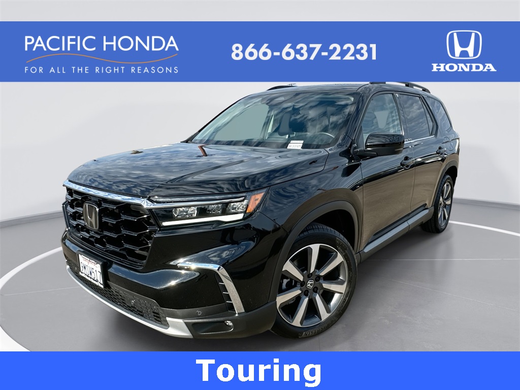 2025 Honda Pilot Touring's photo