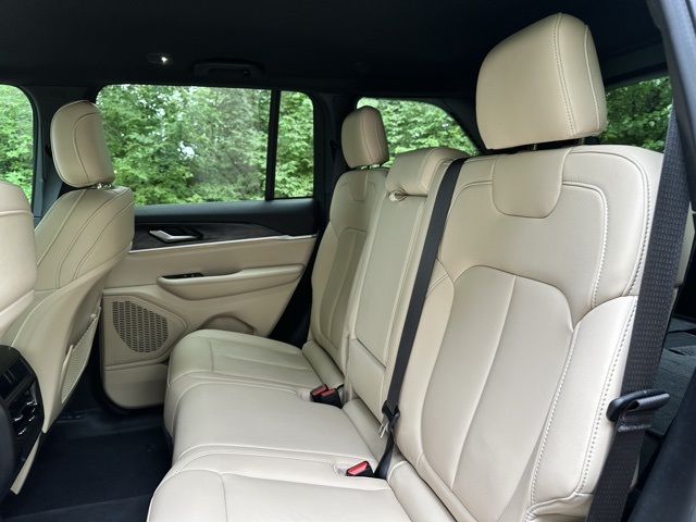 2024 Jeep Grand Cherokee Limited photo 16