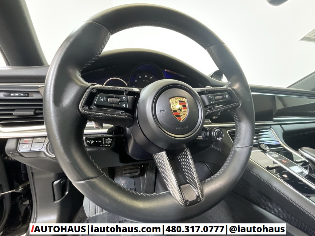 2022 Porsche Panamera Platinum photo 16