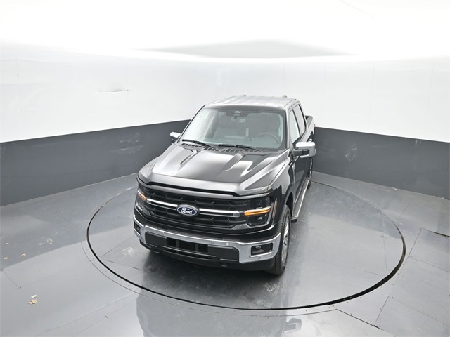 2025 Ford F-150 XLT photo 13