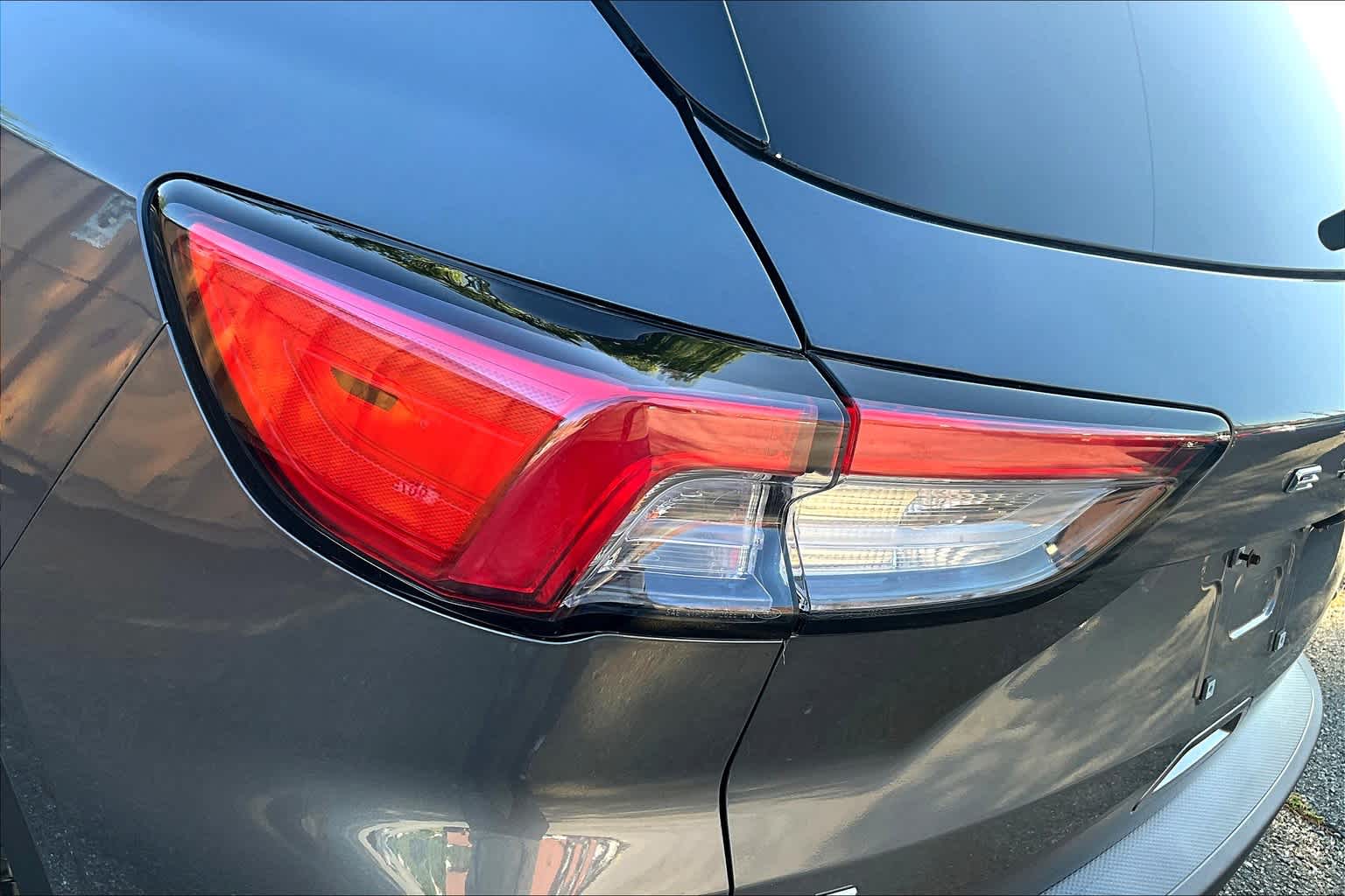 2022 Ford Escape SE photo 27