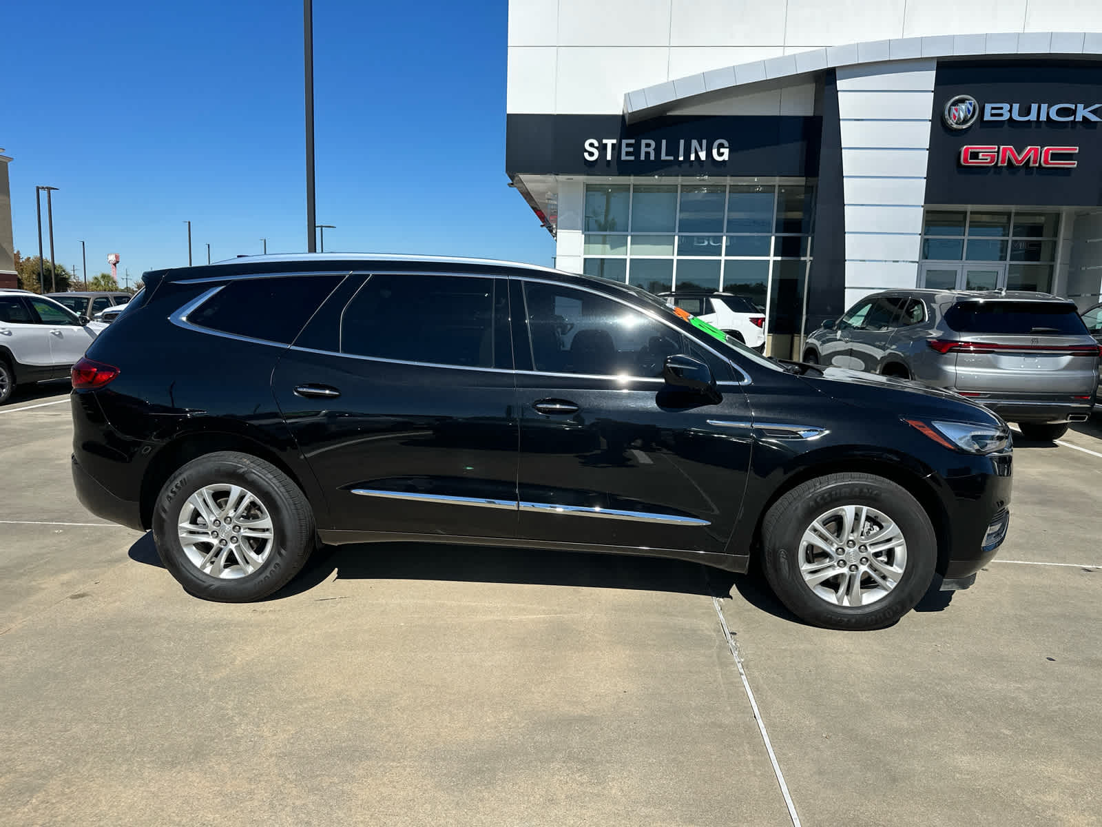 2021 Buick Enclave Essence