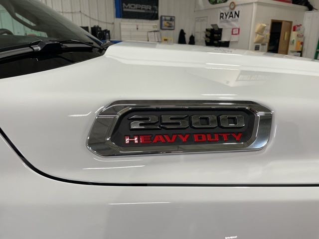 2025 Ram 2500 Tradesman photo 11