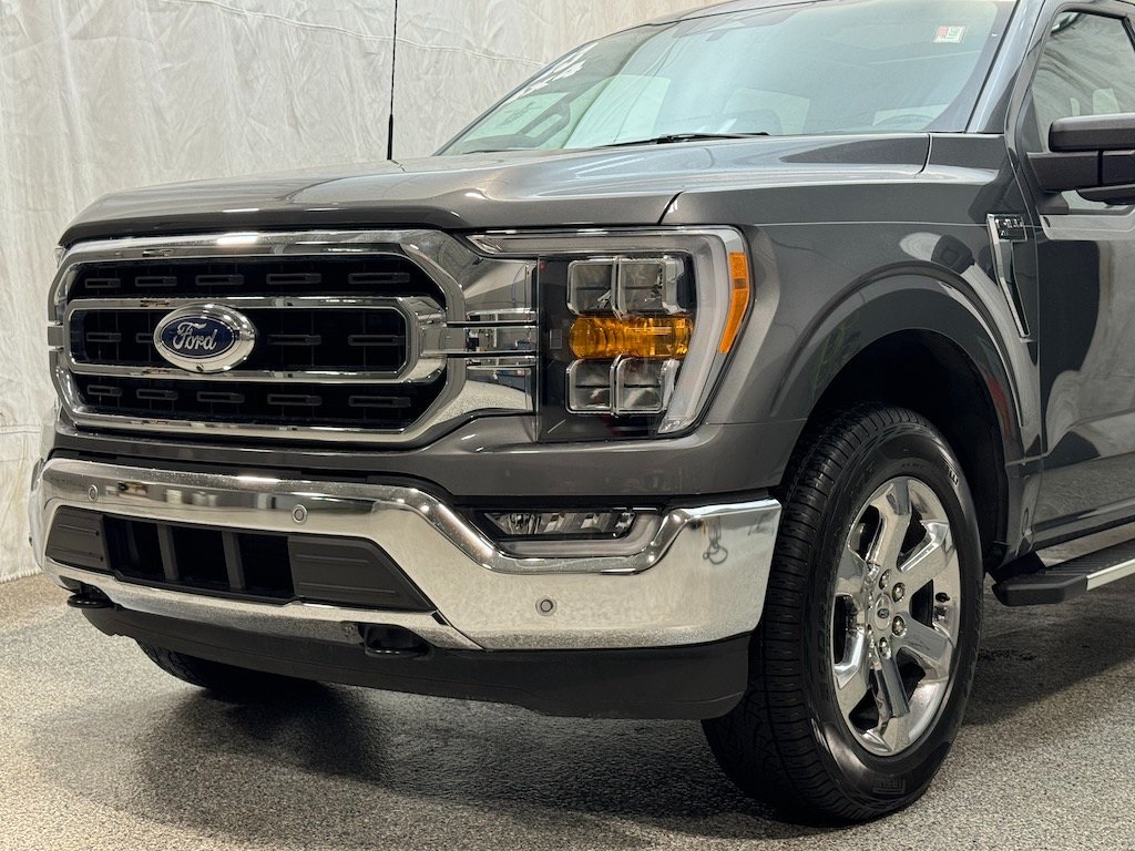 2023 Ford F-150 XLT photo 3