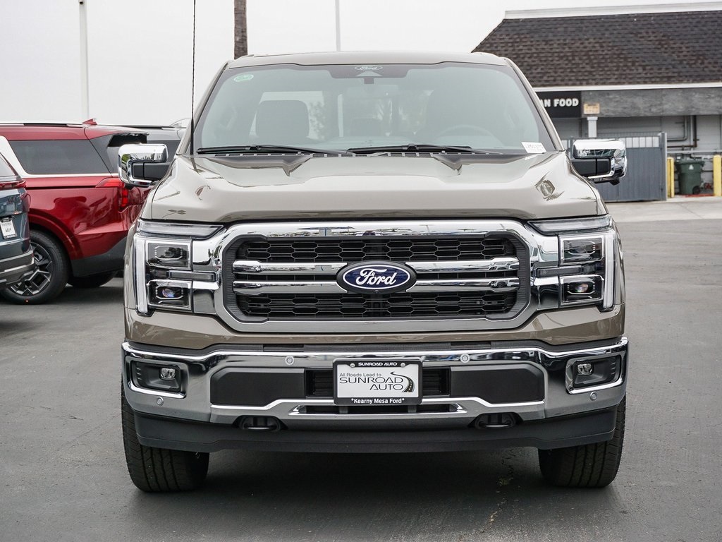 2025 Ford F-150 Lariat photo 2