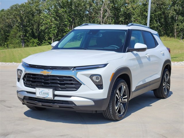 2026 Chevrolet Trailblazer LT photo 2