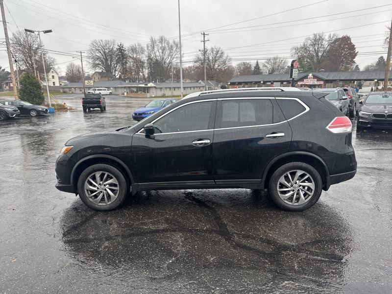 2015 Nissan Rogue SL photo 3