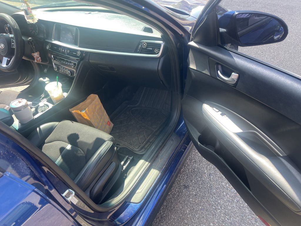 2019 Kia Optima S photo 13