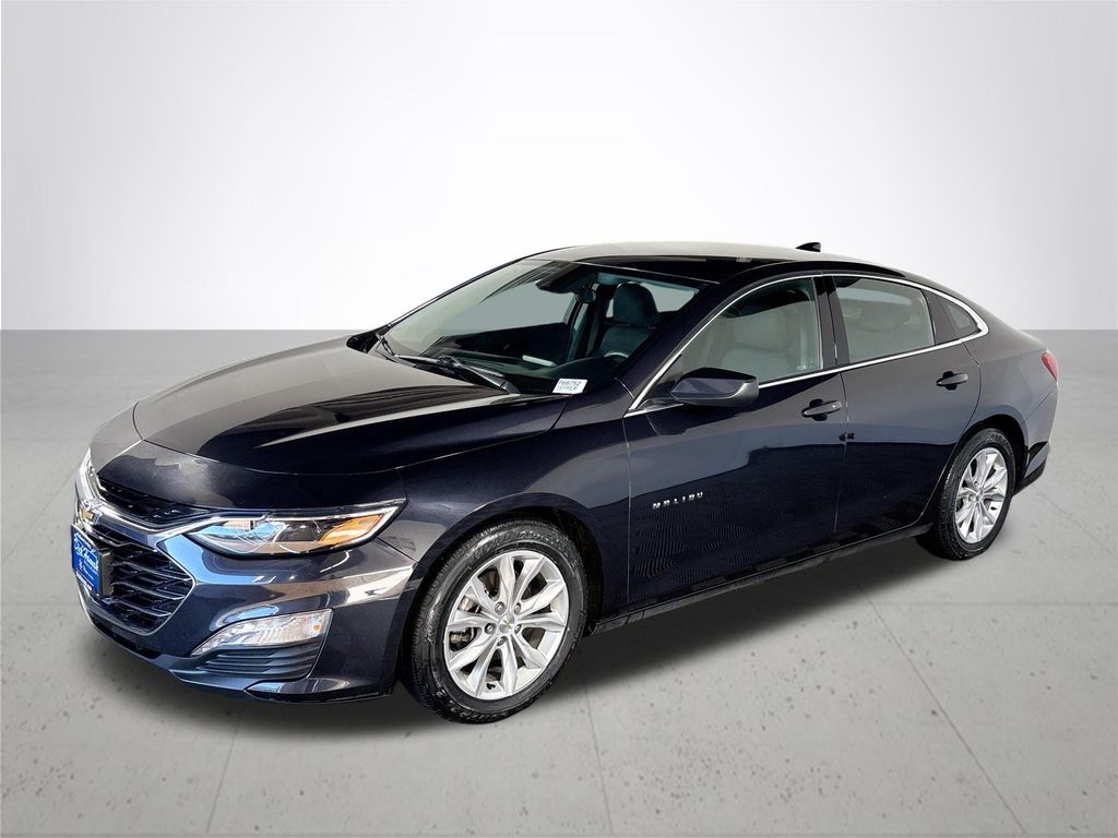 2023 Chevrolet Malibu 1LT photo 2