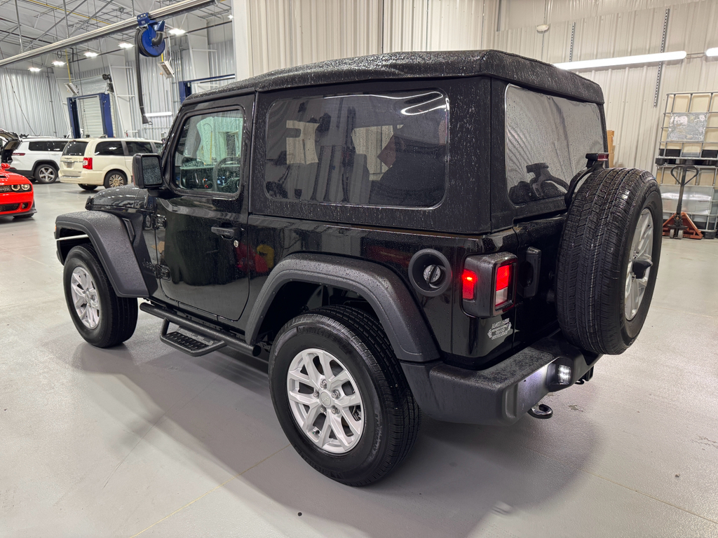 2023 Jeep Wrangler Sport S photo 5