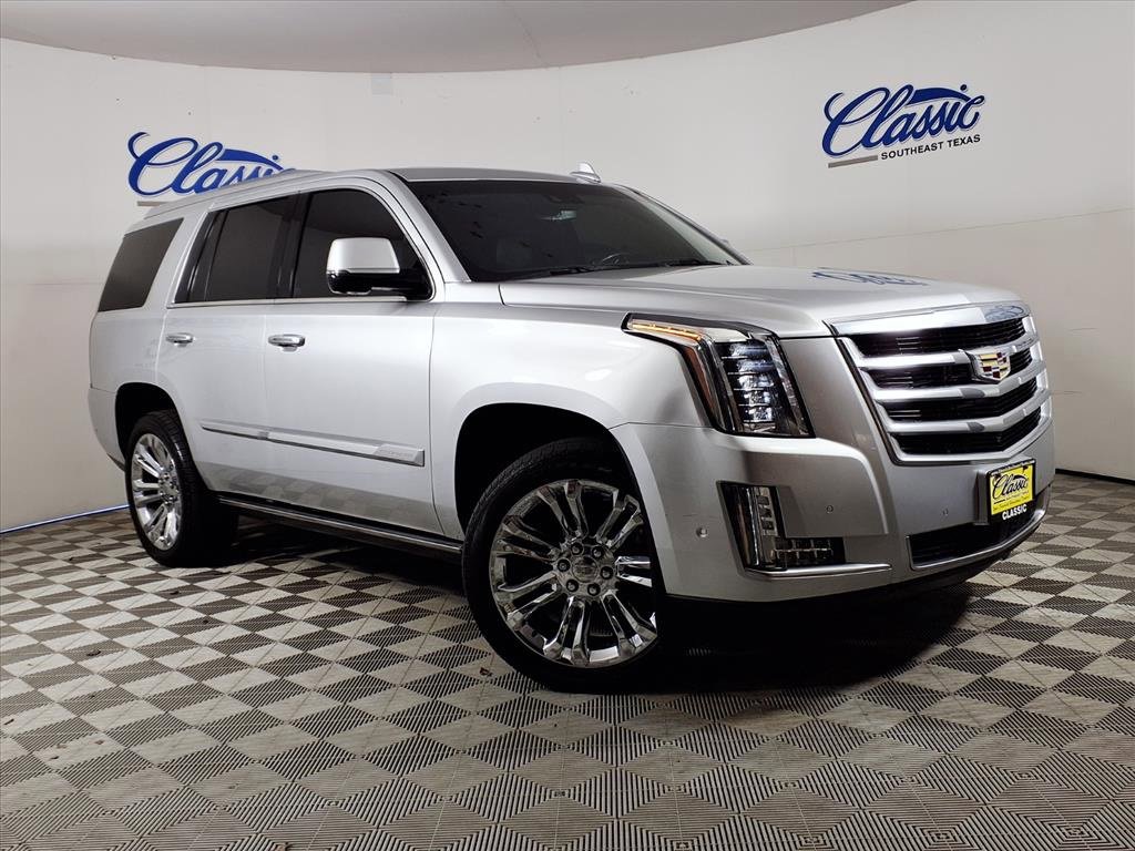 2020 Cadillac Escalade Premium Luxury's photo