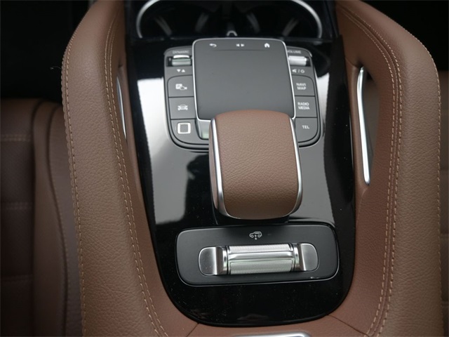 2026 Mercedes Benz GLS 450 4MATIC photo 3