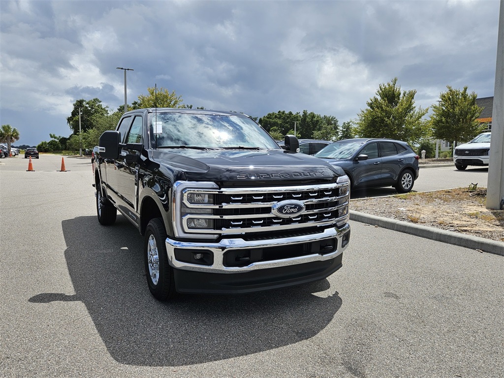 2026 Ford F-250 XLT photo 2