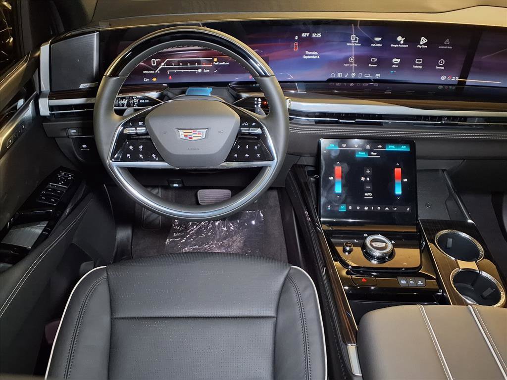 2025 Cadillac Escalade ESV Premium Luxury photo 8