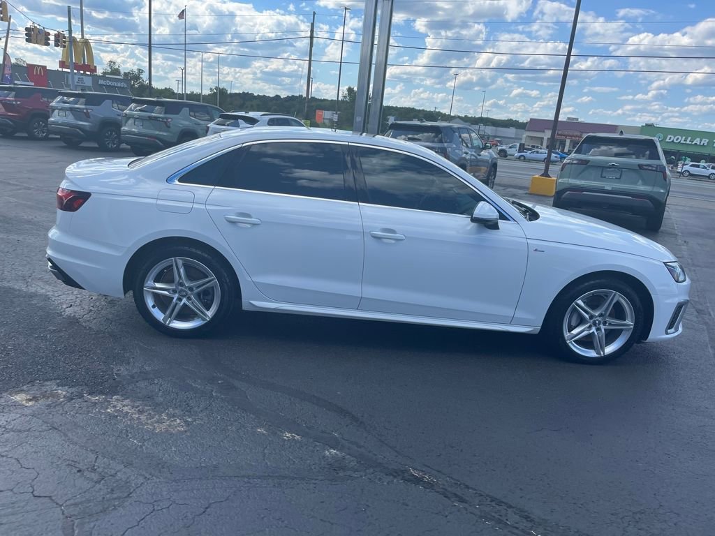 2020 Audi A4 Premium Plus 45 TFSI Quattro S line photo 4