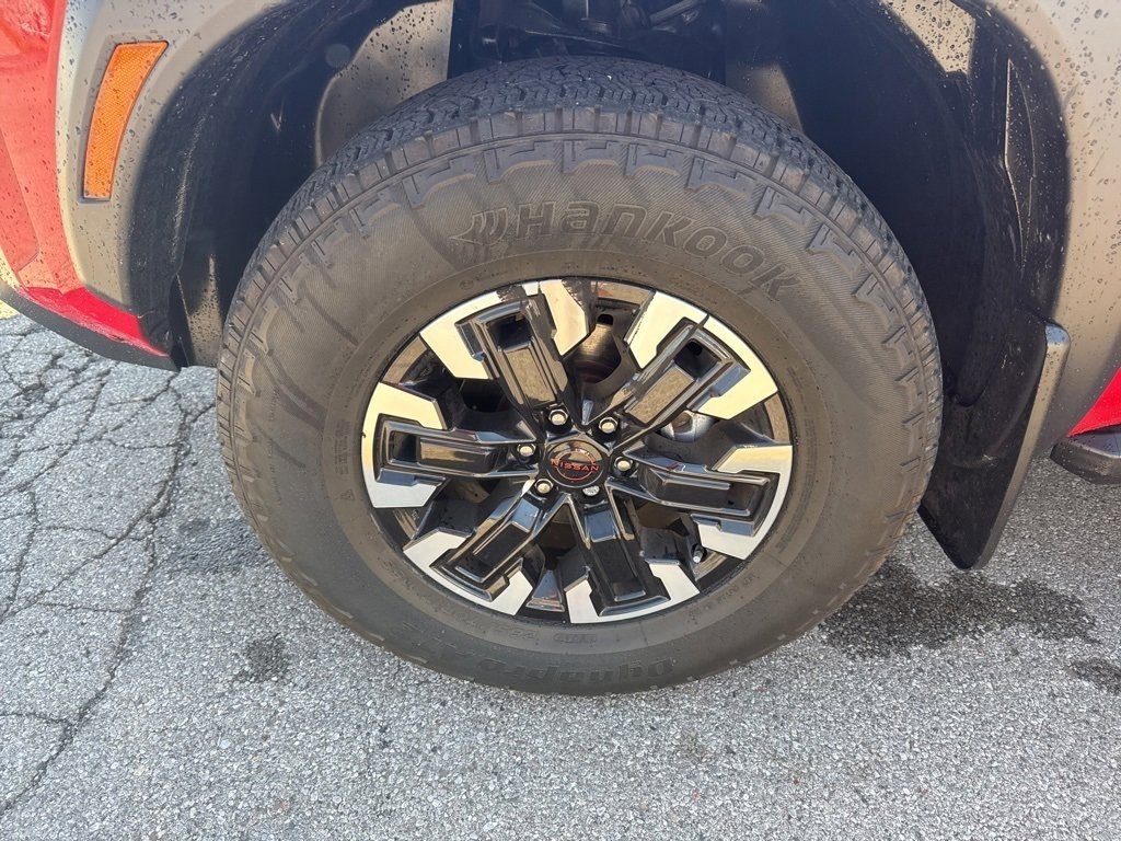 2024 Nissan Frontier PRO-4X photo 2