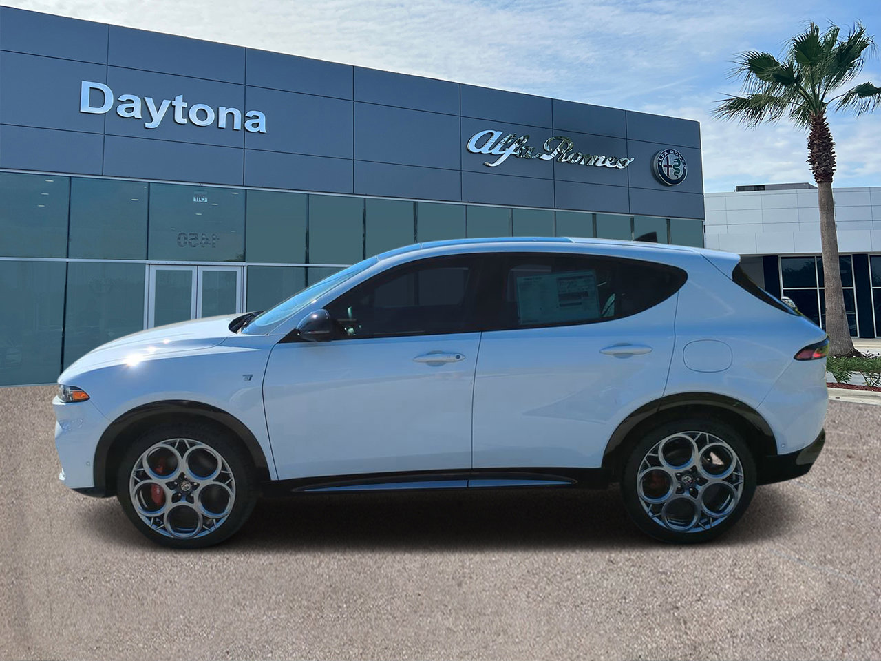 2024 Alfa Romeo Tonale Ti photo 3