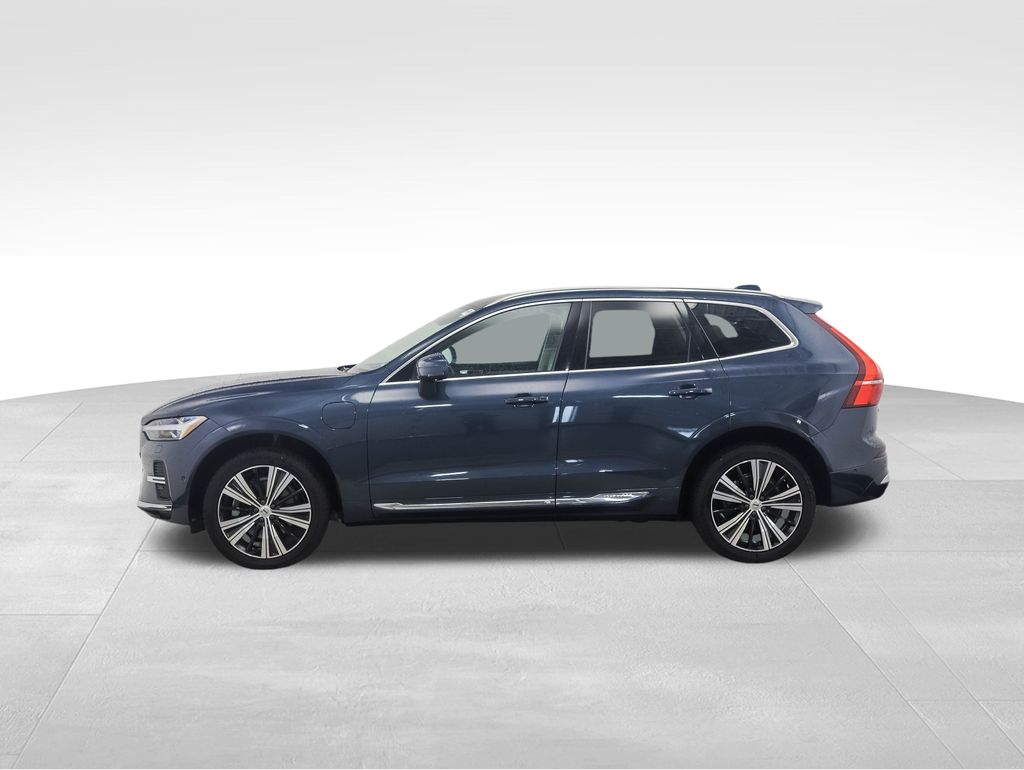 Used 2022 Volvo XC60 Inscription with VIN YV4BR0DL8N1997511 for sale in Minneapolis, Minnesota