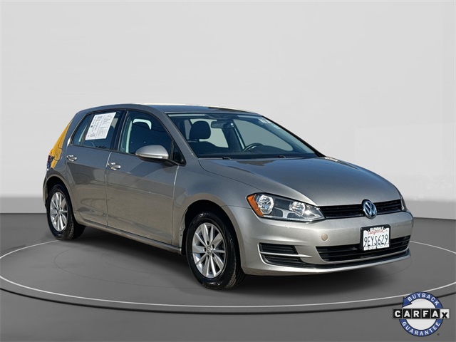 2017 Volkswagen Golf S's photo