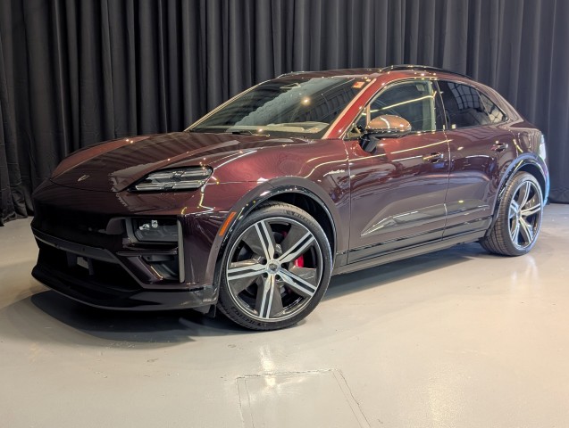 2021 Porsche Macan Turbo Review, Pricing, and Specs