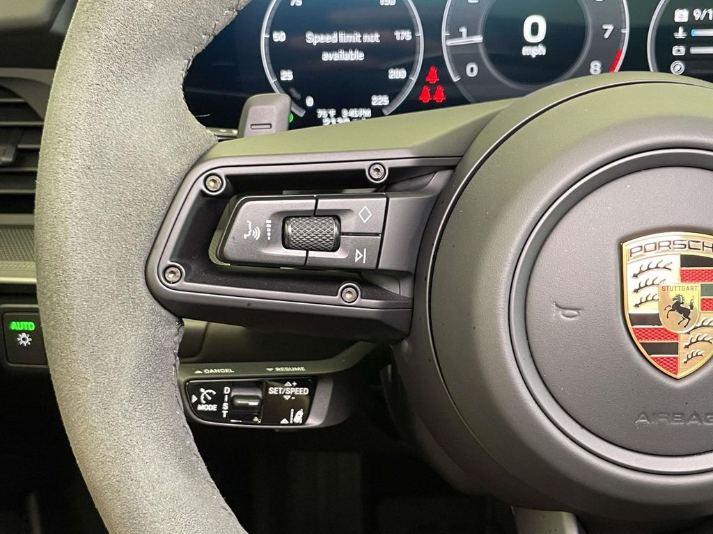 2025 Porsche 911 S photo 33