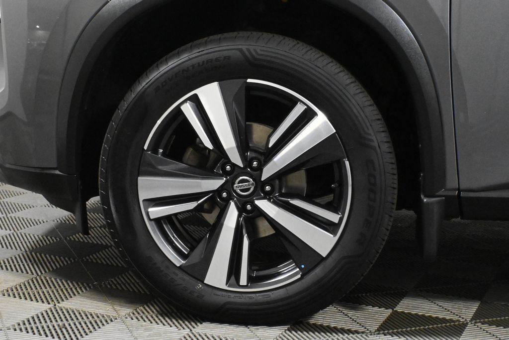 2021 Nissan Rogue SL photo 11