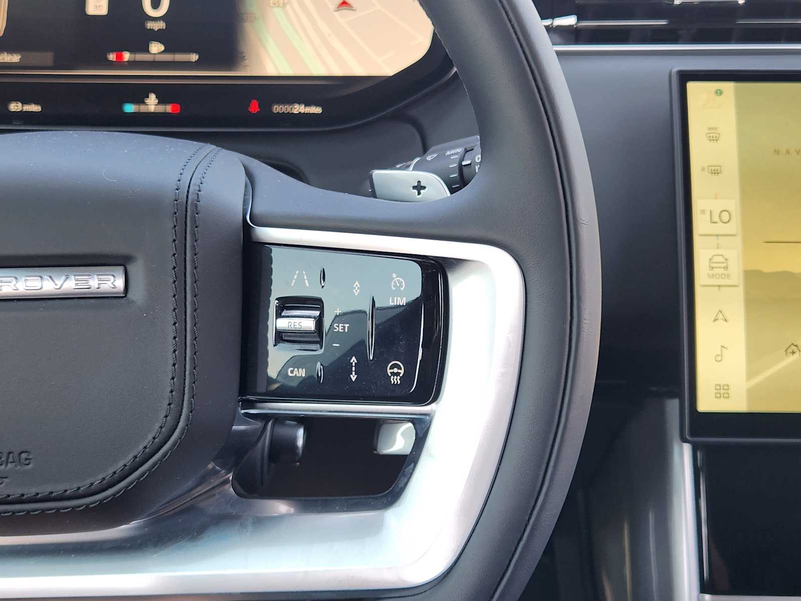 2025 Land Rover Range Rover SE photo 27