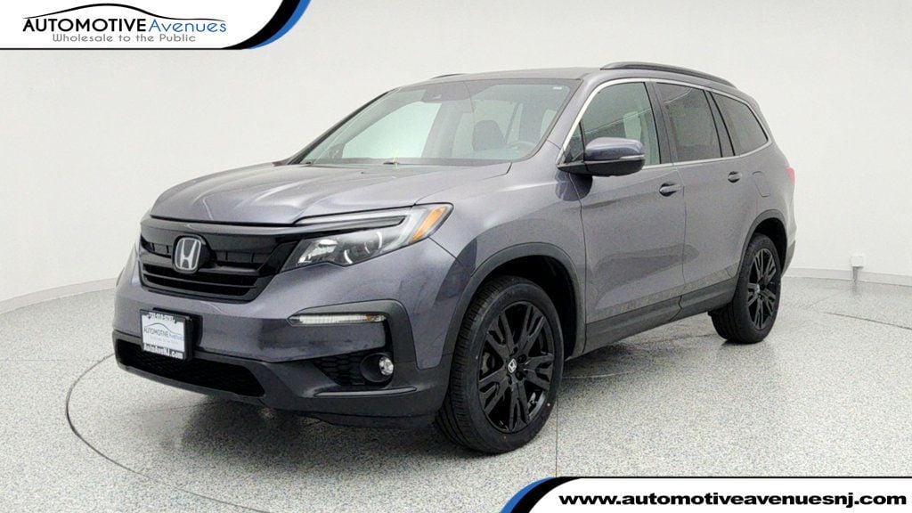 2022 Honda Pilot SE's photo