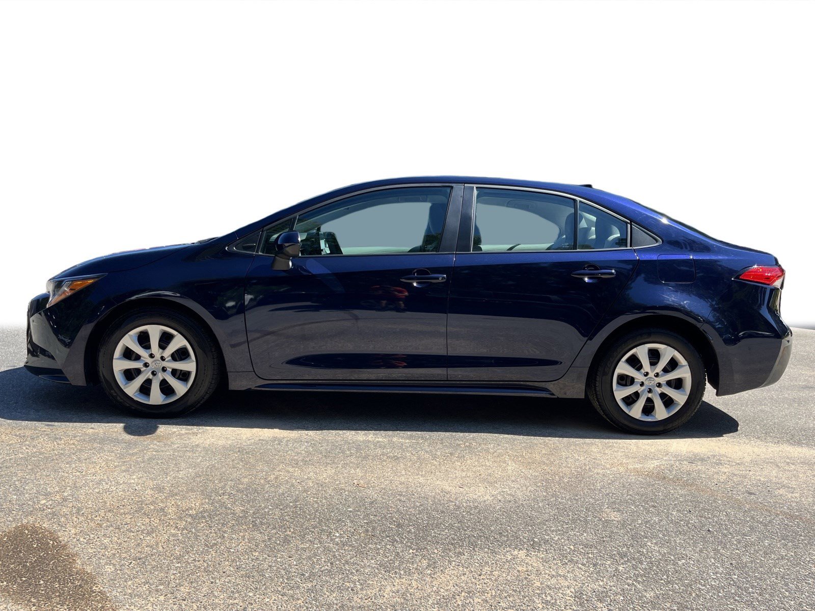 2024 Toyota Corolla LE photo 7