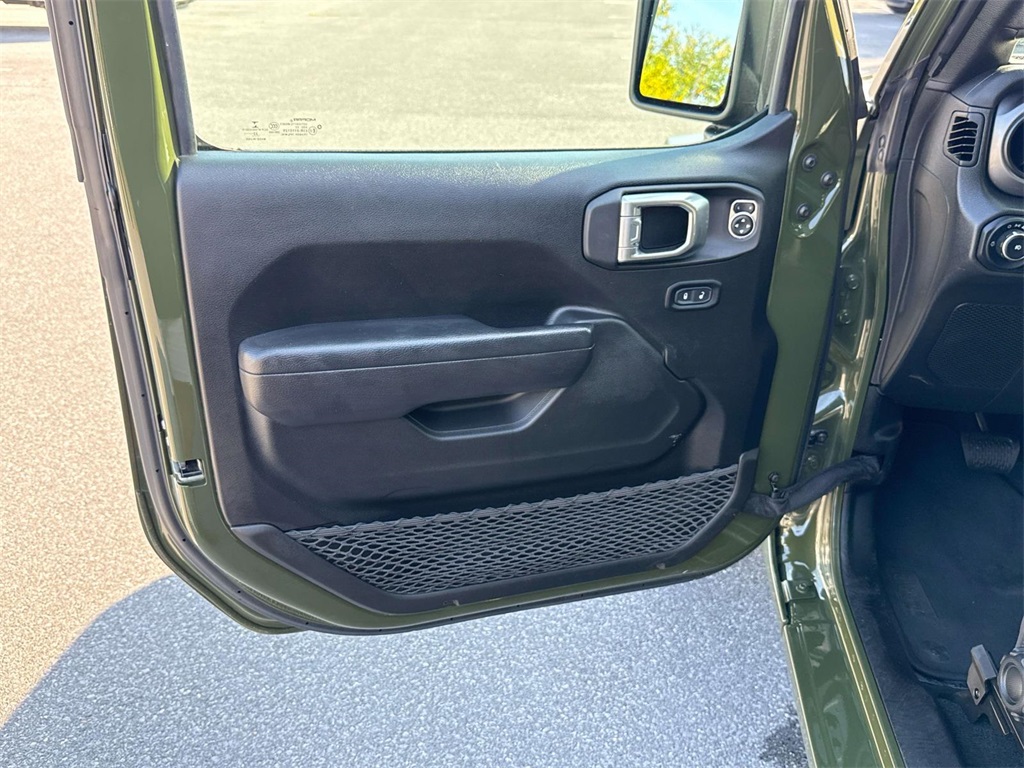 2022 Jeep Wrangler Sport S photo 26