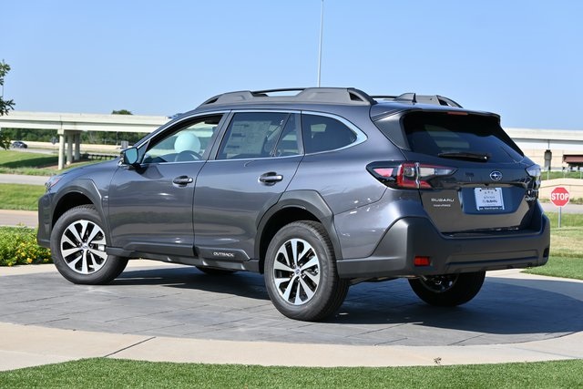 2025 Subaru Outback Premium photo 4